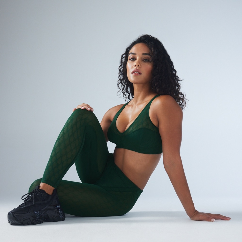 Peak Performance Low-Impact Mesh Sports Bra